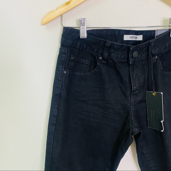 NWT REFUGE Crop Boyfriend Jeans Black  Size 0 Distressed Curve Loving - Picture 5 of 10